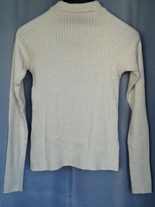 Camisola de malha elástica beje e dourada (tamanho XS)- PORTES GRÁTIS