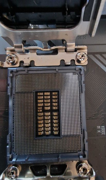Материнська плата  1700 сокет , Gigabyte B760M DS3H DDR4. Intel B760