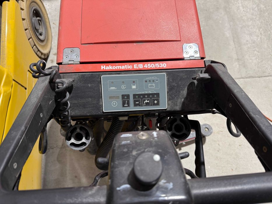 Myjka, Szorowarka Hako B 450 wydajność 2000m2/h