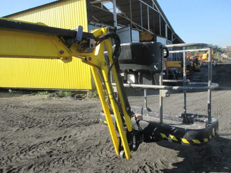 Podnośnik koszowy Niftylift HR17D 4x4 17 m UDT 2014r genie jlg