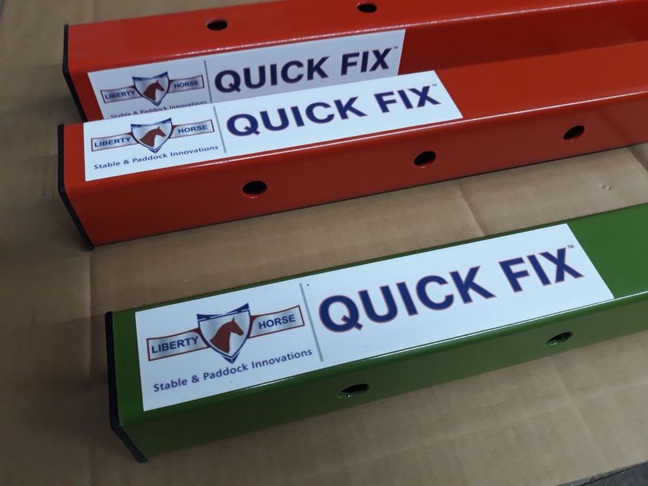 Stojak na przeszkody treningowy  dla koni Quick Fix