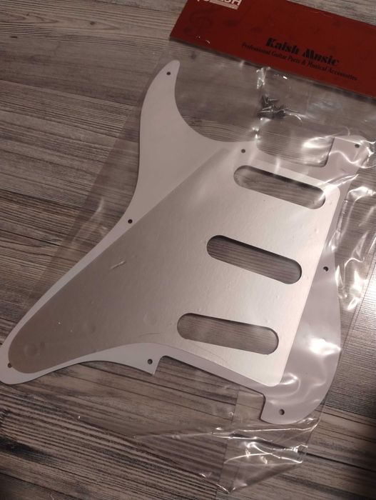 Pickguard Stratocaster, sss, 8 otworów