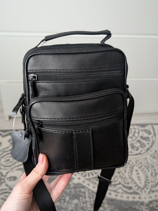 Стильна чоловіча шкіряна сумка з короткою і довгою ручкою