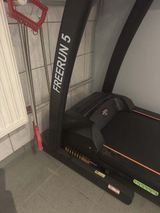 Bieżnia Hertz Freerun 5