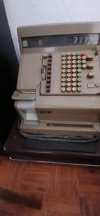 Caixa registadora antiga