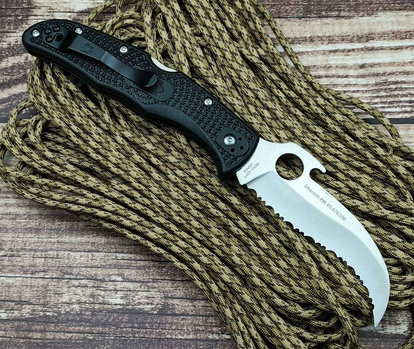Брелок EDC фолдер Spyderco Matriarch Emerson
