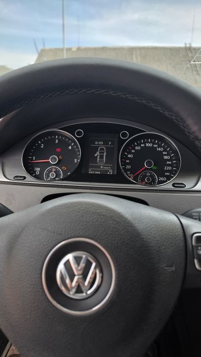 Passat B7 2011 2.0 дизель Автомат європа