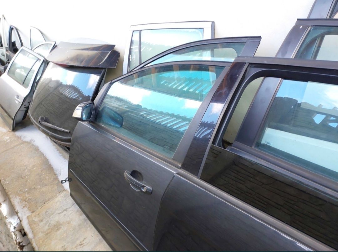 Дверка двері дверь Ford Focus2 3 C-Max Форд Фокус2 3С-Макс S-Max: 2 500 ...
