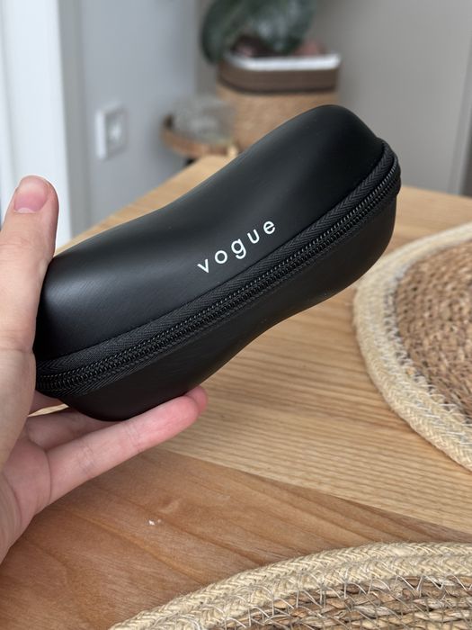 Чохол для окулярів «Vogue» оригінал, новий, чорний