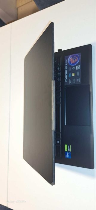 Laptop MSI Cyborg 15 RAM 32GB