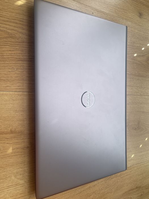 Laptop dell vostro i7 1165G7