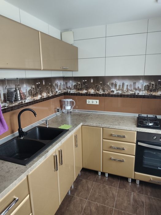 Продам 3х кім. квартиру з ремонтом, меблями та технікою Хортицький р-н