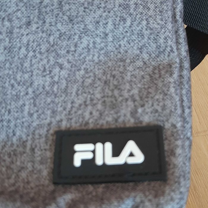 NOVA Bolsa Tiracolo Fila Cinza 1,6L