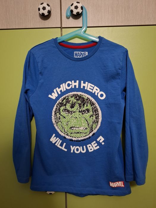 Bluzeczka z obracanymi cekinami marvel  128 cm