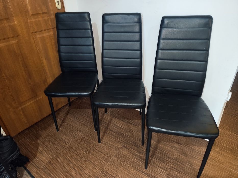 Krzesła tapicerowane ekoskóra