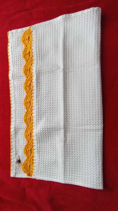 Pano de cozinha com barrado crochê