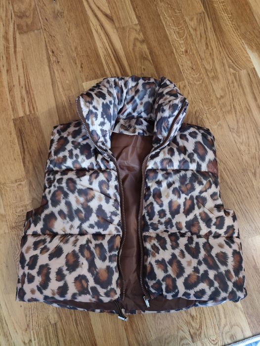 Безрукавка леопардова