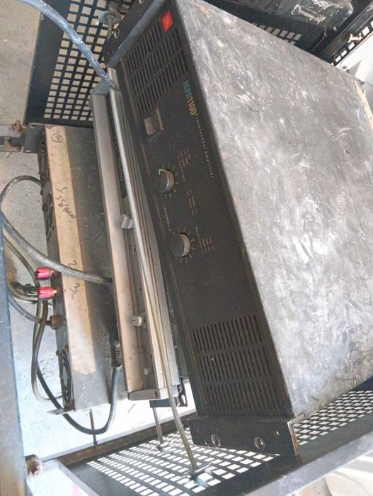 Sistema de som profissional Bose  com 2 subwoffers usado