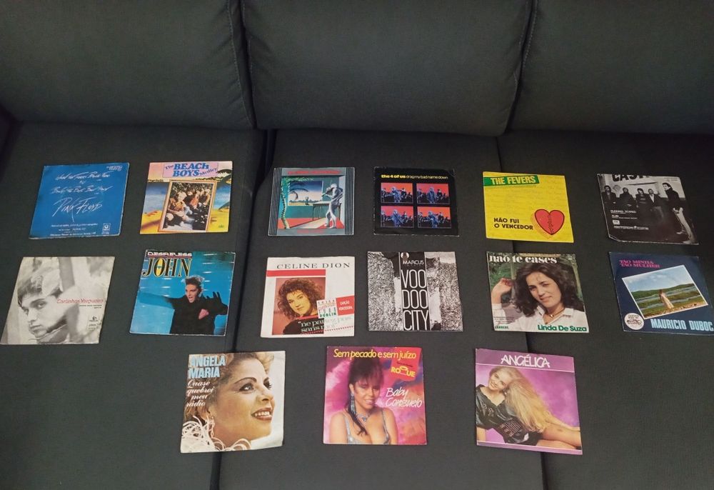 Lote de 15 discos de vinil  – Pink Floyd, Beach Boys e mais