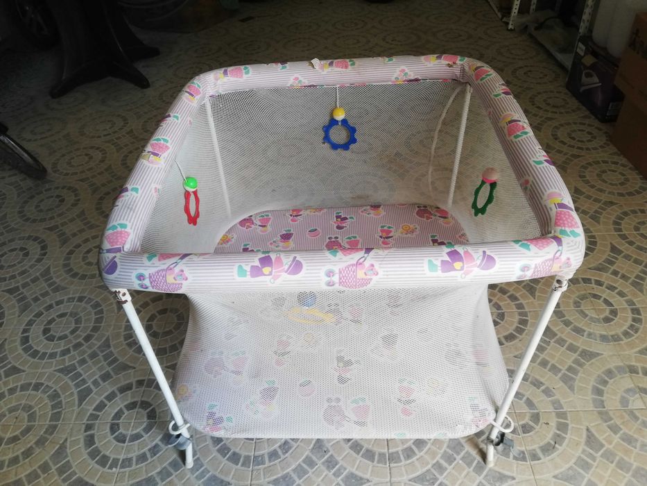Parque para o bébé brincar e para a mãe estar tranquila