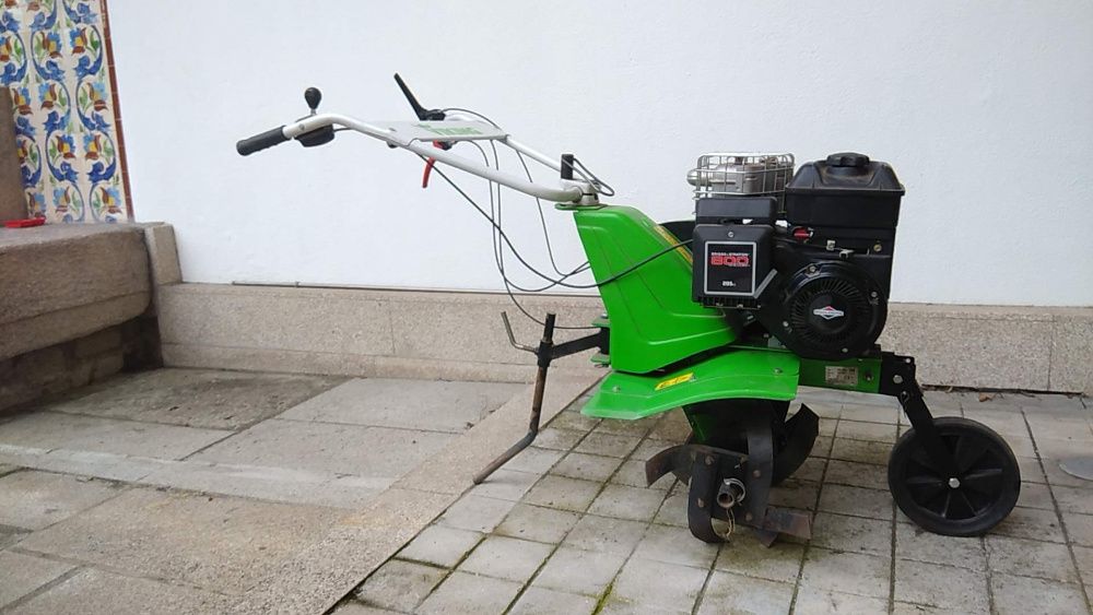 Moto enxada VIKING VH 660 5,5 HP