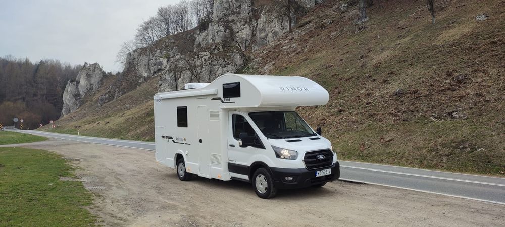 Kamper / Wynajem / 6 osobowy / Camper