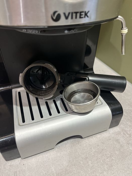 Кавоварка Vitek кавомашина