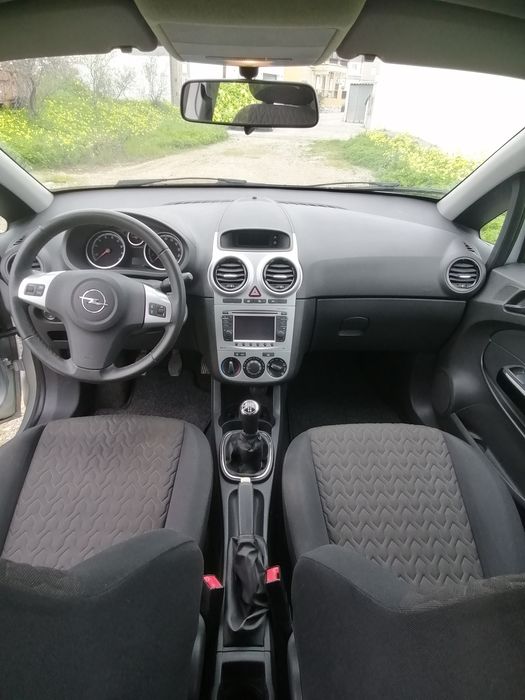Opel Corsa D  1.2  (75.000kms)