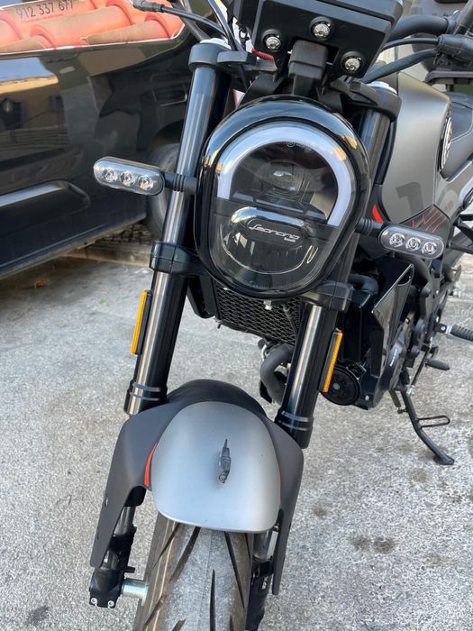 Benelli 125 com 439 km reais