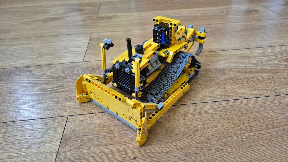 Lego Technic 42028 Buldożer