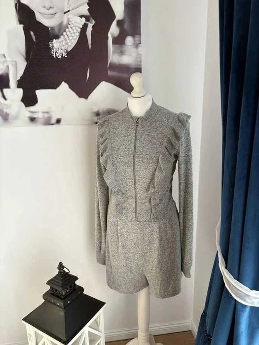Rozmiar L Bershka krótki dzianinowy kombinezon