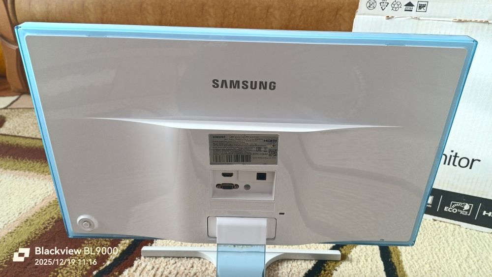 Монитор Samsung S24E391HL