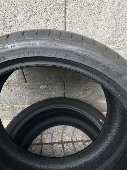 REF 054 // Pneus 325/30/21 Dunlop SP Sport Maxx GT RFT (ANTI-FURO)
