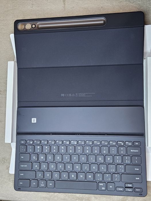 Чохол-клавіатура Samsung