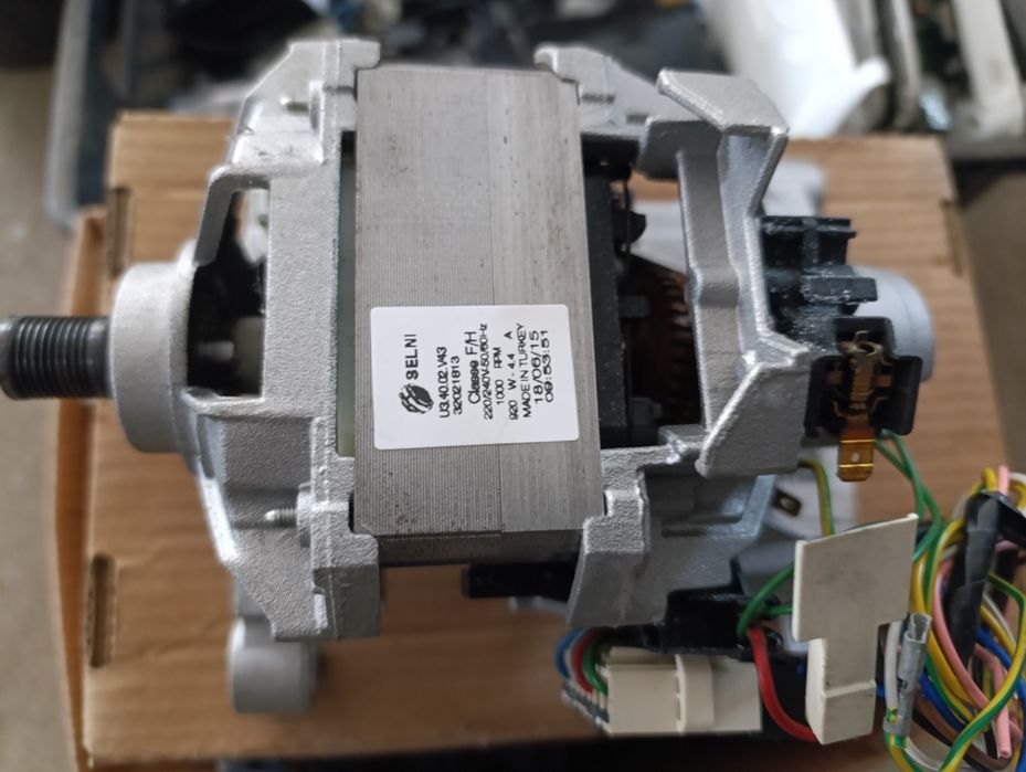 Motor maquina de lavar roupa como novo.