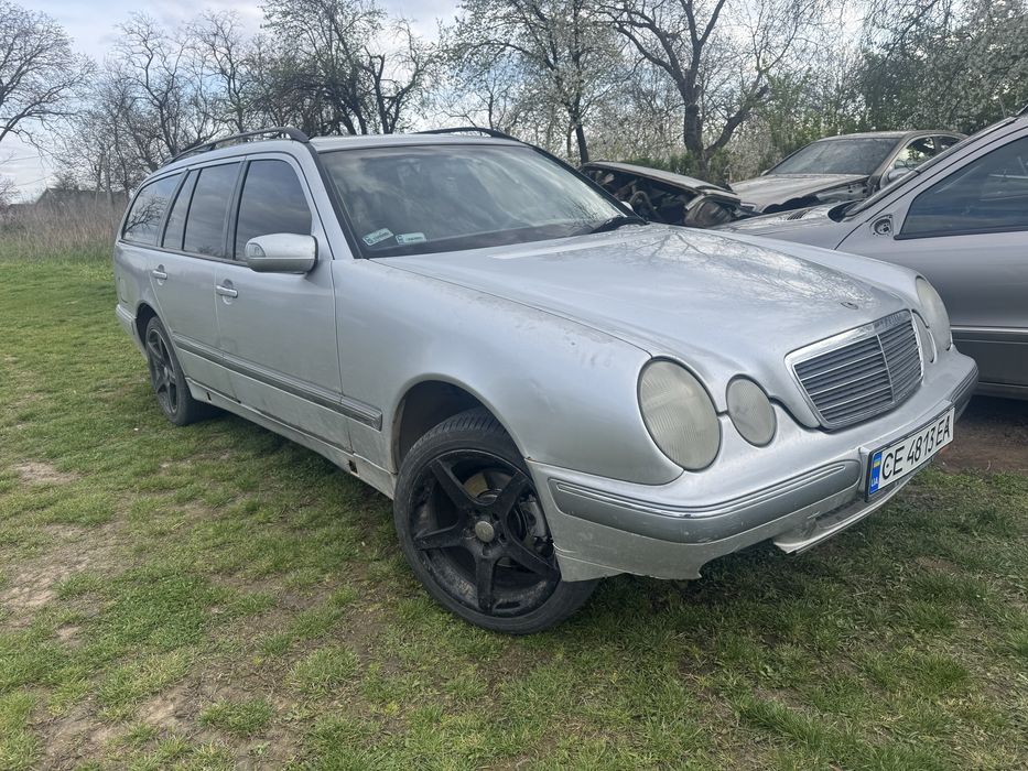 Продам мерседес е210  ресталінг без мотора