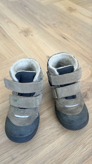 Buty zimowe marki Emel, welna w srodku, rozmiar 26