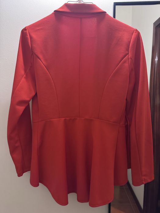 Csaco e vestido  ocasional para uma situaçao  especial