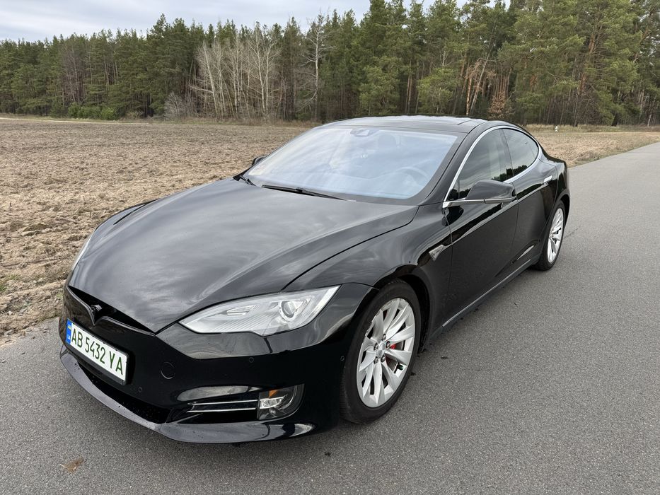 Продам Tesla model S 2016