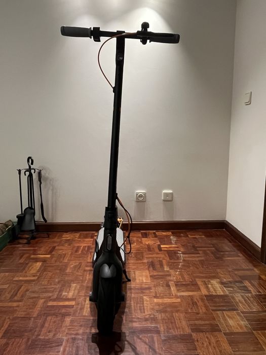 Ninebot F40 | Excelente Estado | 1053,1 km | Caixa + Fatura |