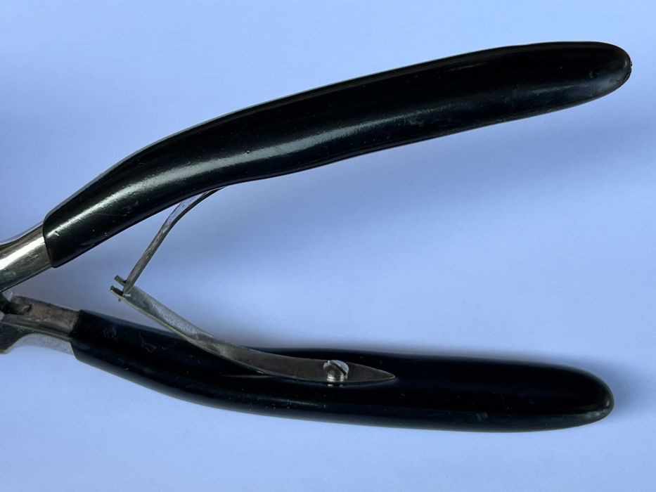 Alicate pinça em inox para agarrar e virar lentes de vidro