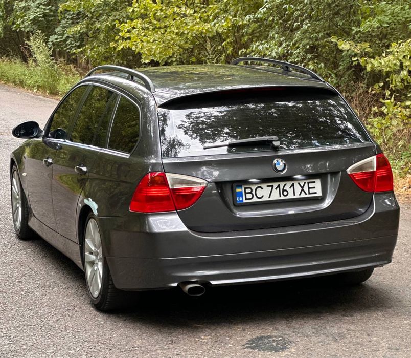 BMW 3 e91.