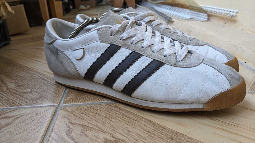 ADIDAS CHILE 62 Aged White Leather Trainers
