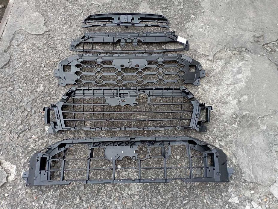 Audi Q7 4M Телевізор Передня Панель Раіаторів