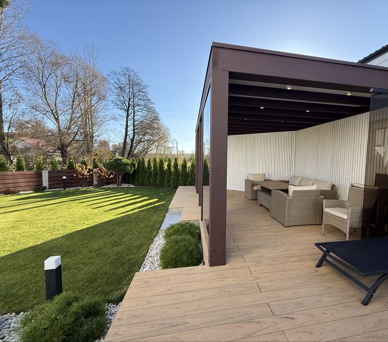 Продаж сучасного котеджу Зубра