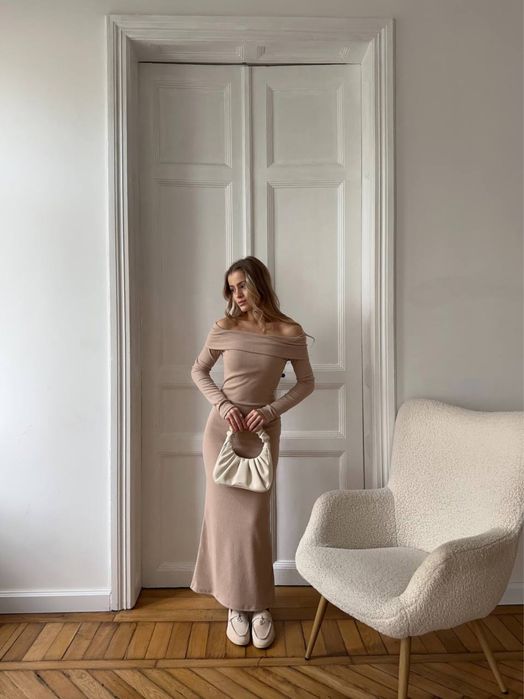 Тепленька жіноча сукня в рубчик, ангора. Подовжене платя, купити