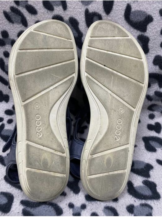 ECCO. Фірмові якісні літні босоніжки