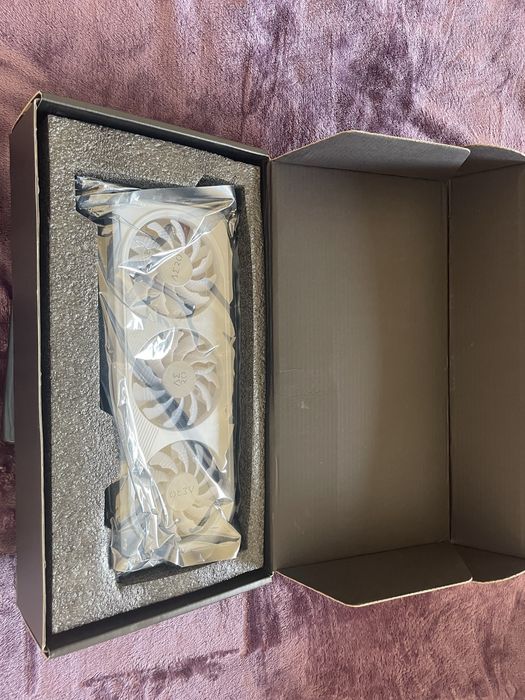 RTX 4060 White Semi Nova