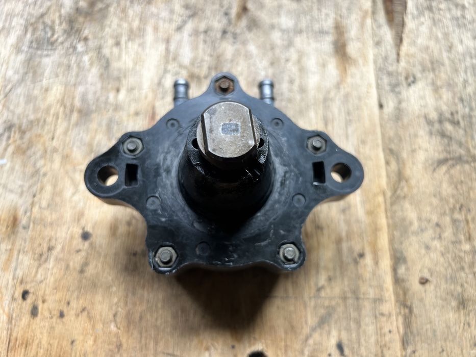 Pompa paliwa Honda BF 130 silnik zaburtowy BF115