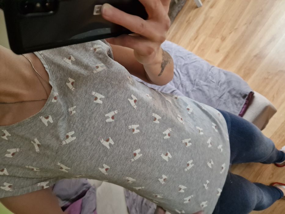 Tshirt w lamy marki orsay
